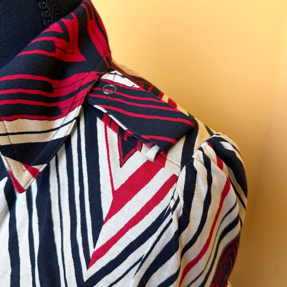 Vtg Y2K Diane von Furstenberg Silk Utility Wrap Dress Chevron Geometric Red 8 - Picture 5 of 8
